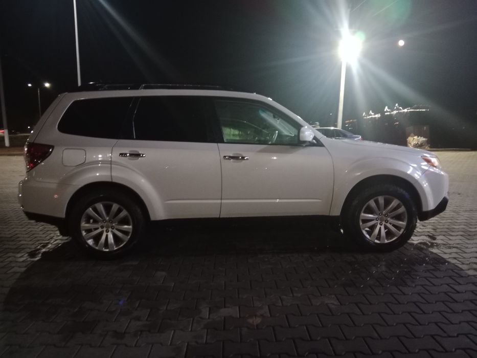 Субару Форестер срочно в идеале