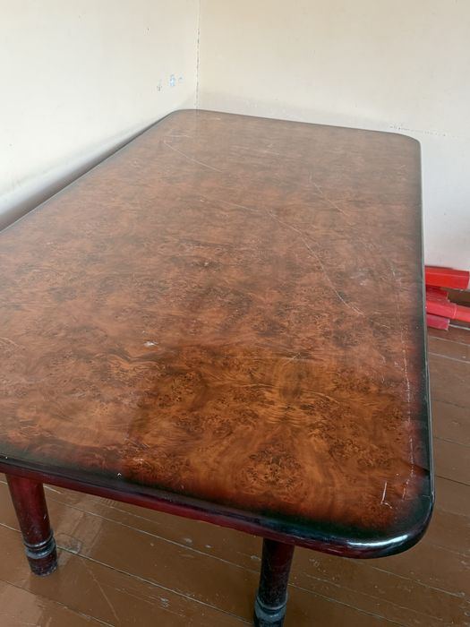 Стол и стулья (10штук)