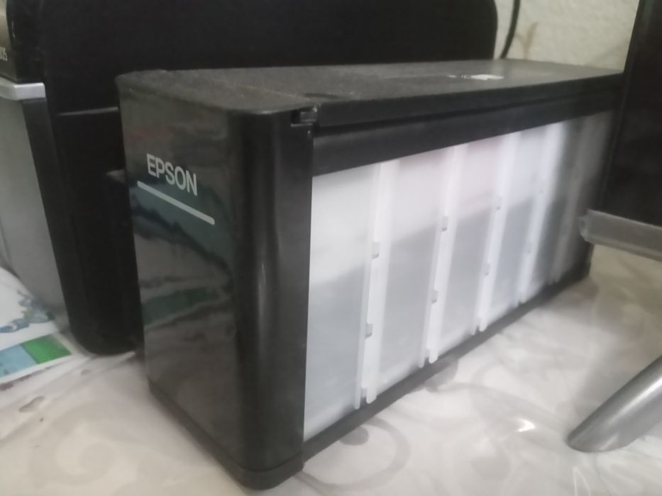 6 ренли цветной принтер EPSON L805 сатылады