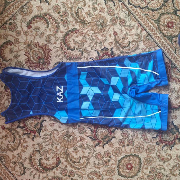 Продам нательник