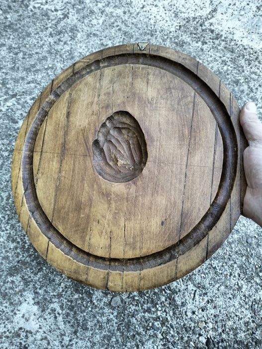 Стар дървен католически религиозен предмет