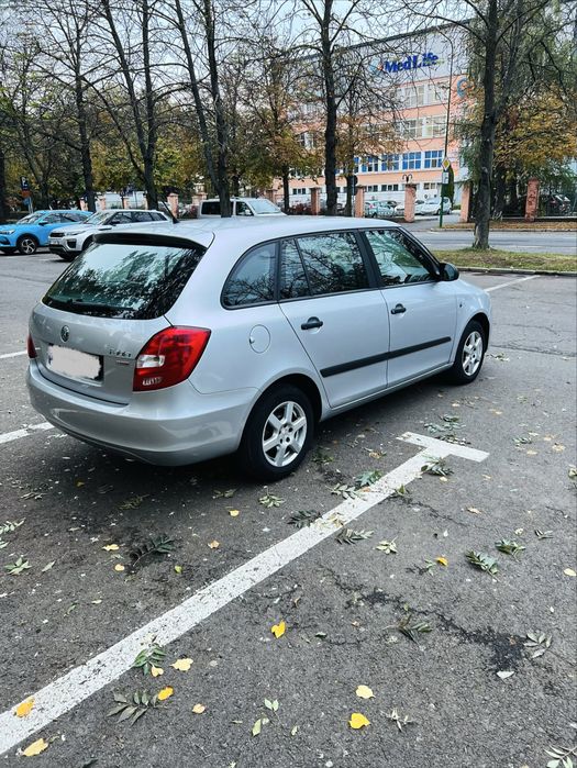 SKODA Fabia 2011 — imagine 5