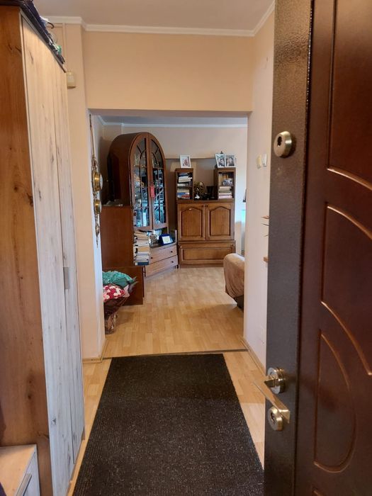 Vând apartament 3 camere, direct de la proprietar. Slobozia, Ialomita