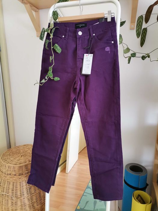 Pantaloni drepți Reserved