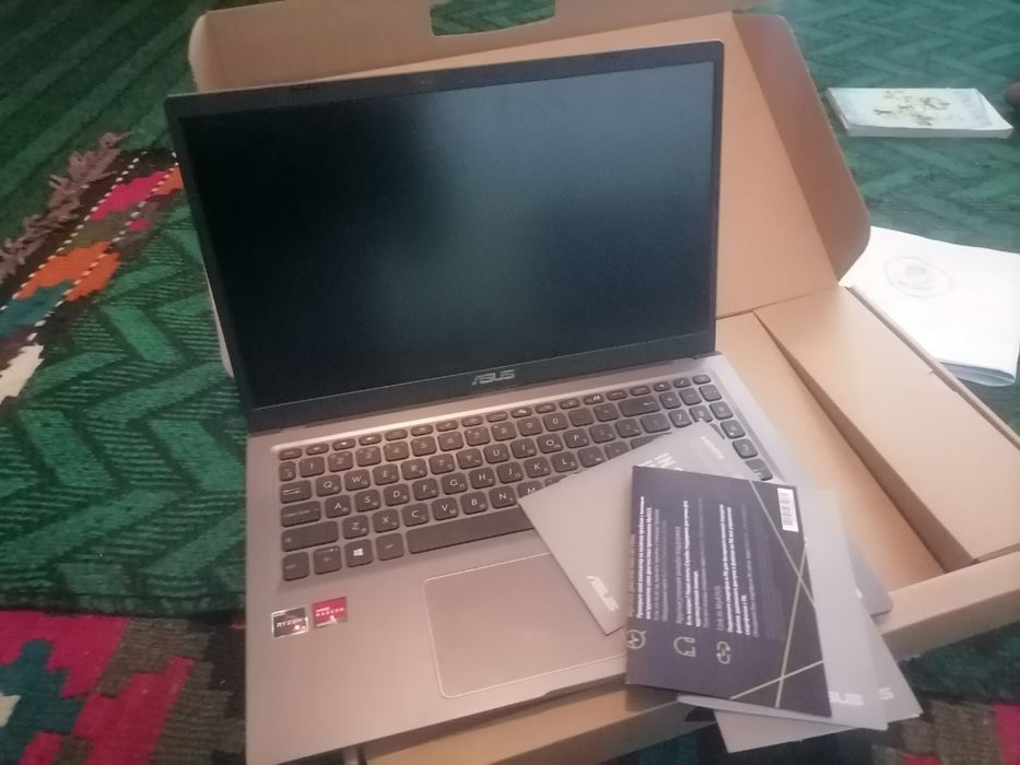 Asus D515DA. 4 million  Kami bor