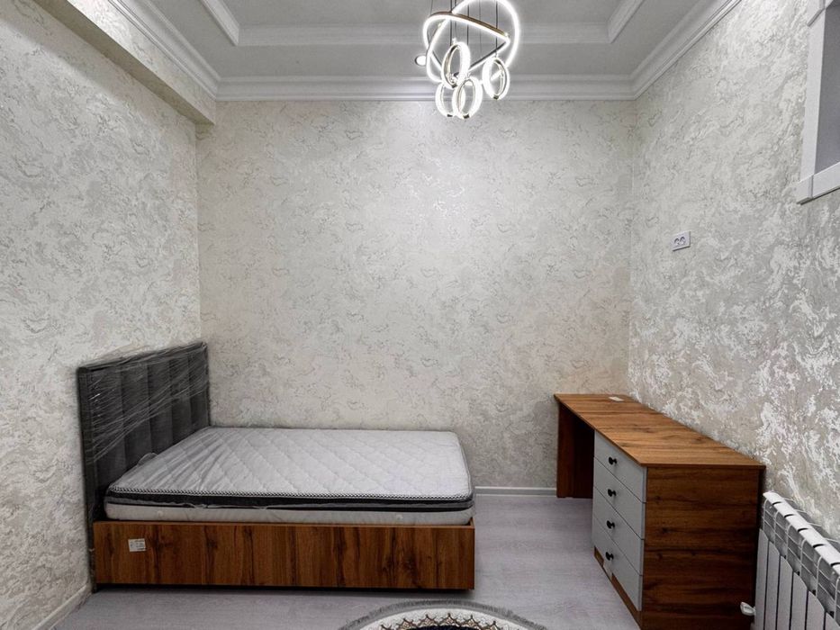 Sotiladi uy 3 xona studiya Vokzalda. Savdosi bor!!!