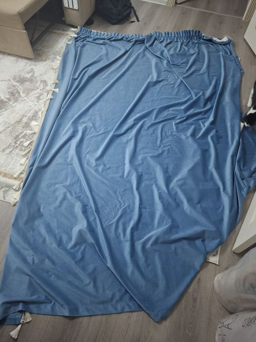 продаются шторы.