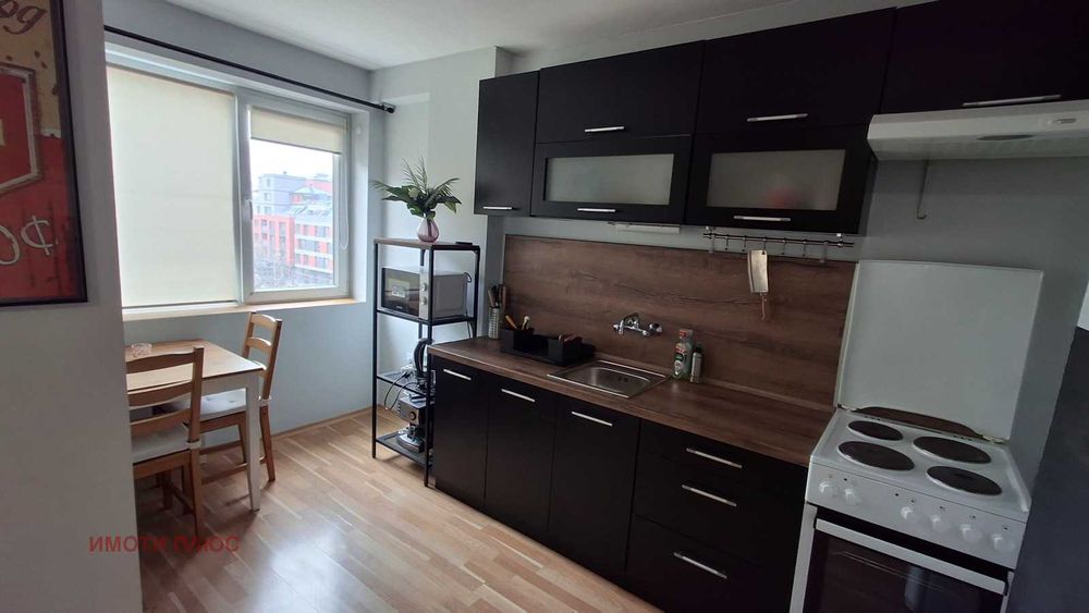 Дава се под наем Тристаен апартамент в София, Зона Б-19 - 85 кв.м за 847.62 € - Снимка #2