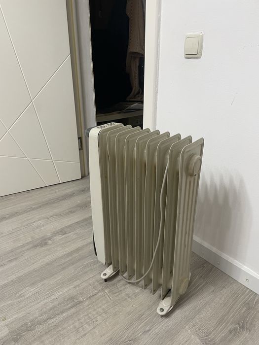Обогреватель масленный срочно продам!