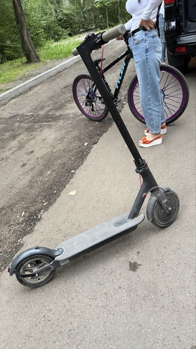 Продам электро самокат