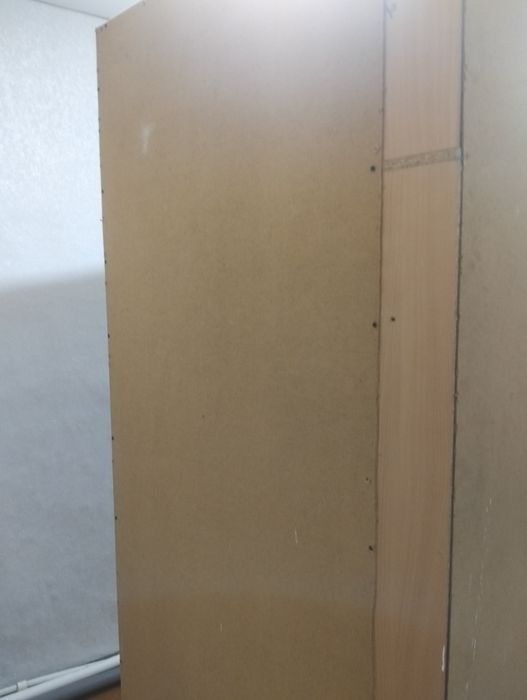 Продам угловой шкаф с пеналом