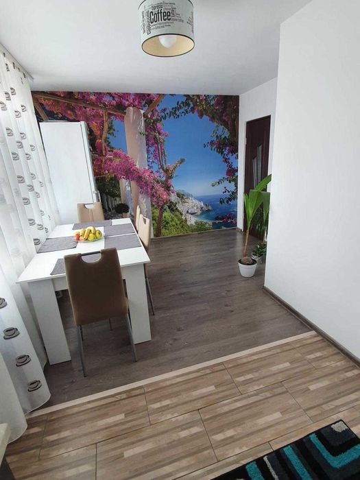 Inchiriez apartament cu 2 camere