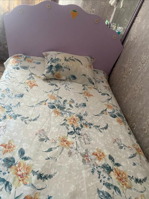 Город Алматы,ещё имеется тумбочка