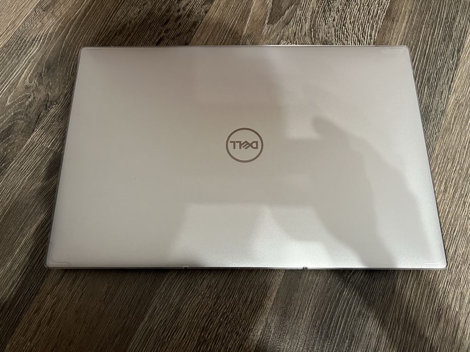 Dell XPS 15 9520 / i7-12700H / 16GB RAM/ 1 TB SSD