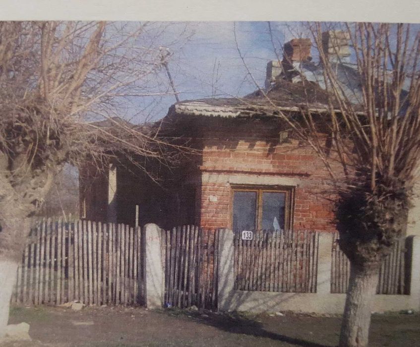 Vand teren intravilan si casa caramida Copaceni (Ilfov) 1254mp