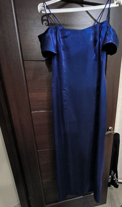 Вечернее платье сшито на заказ