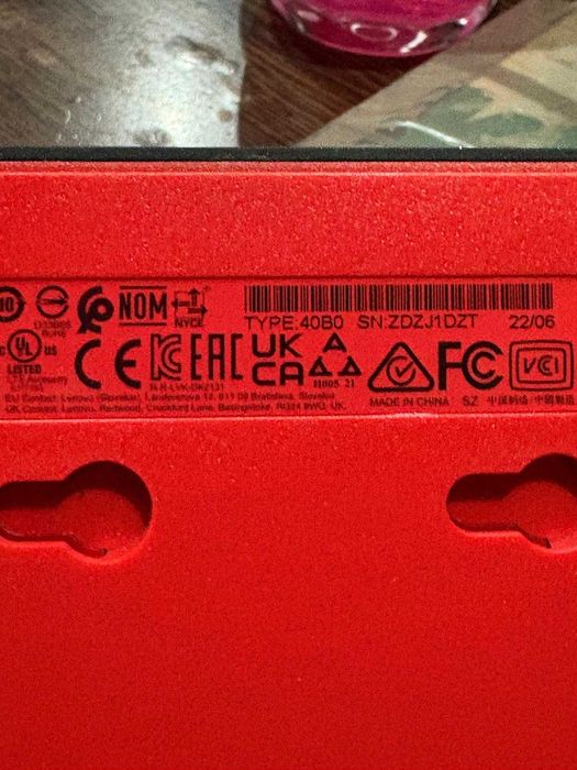 Docking Lenovo ThinkPad Universal Thunderbolt 4 DK2131 + 135w alim