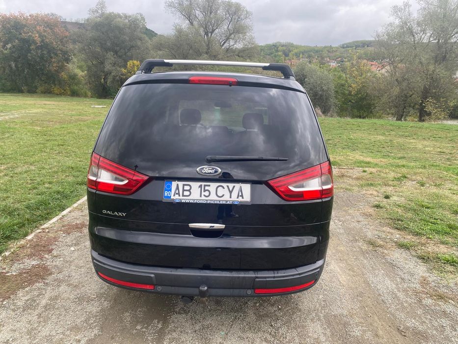 Ford galaxy negru automata