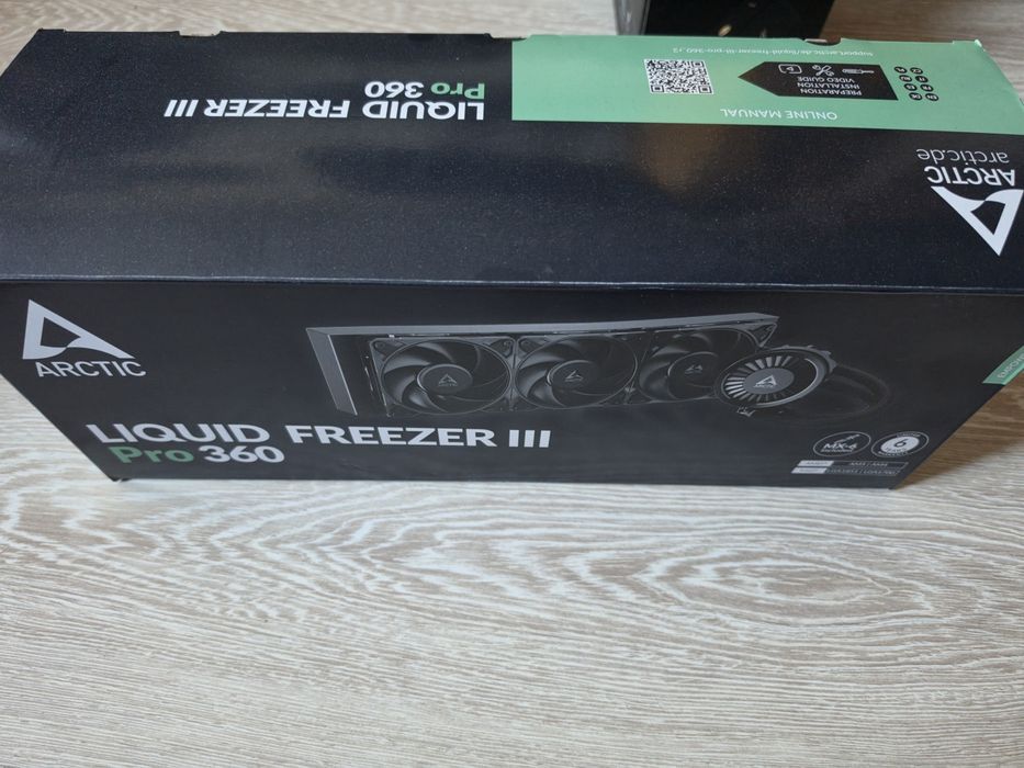 Продавам чисто ново водно охлаждане Arctic liquid freezer III 360 pro
