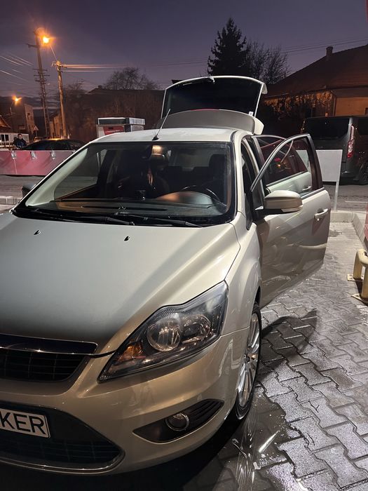 Vand Ford Focus mk2 TITANIUM facelift