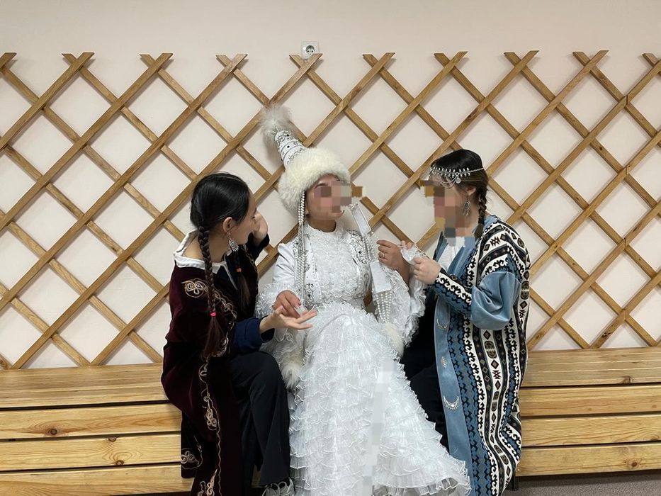 Казахское национальное платье