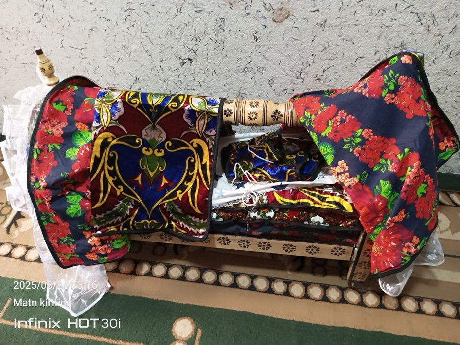 Bolalar beshigi sotiladi