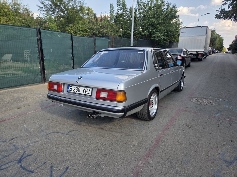 BMW Seria 7 1984 — imagine 4