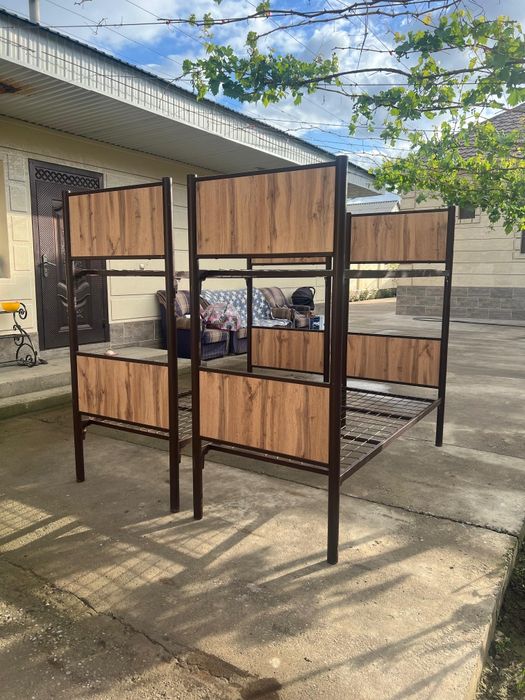 Кровать двухъярусная