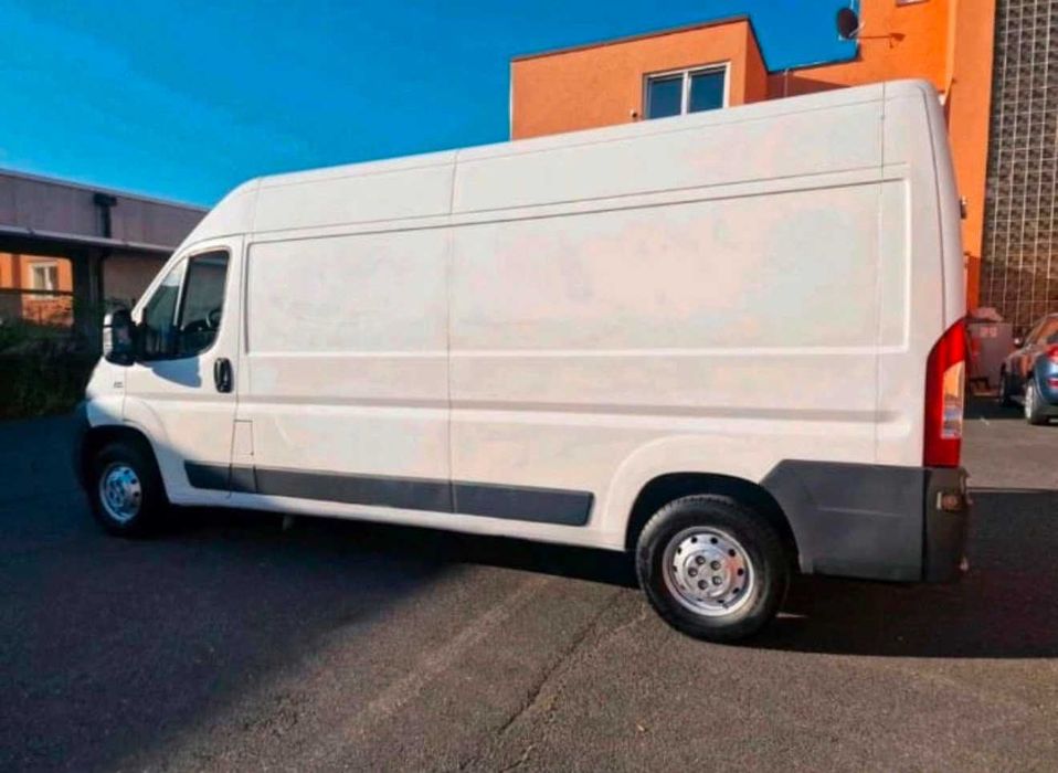 Vând autoutilitară Fiat Ducato 2.3 Diesel (120 CP) - An 2009 - 215.000 km