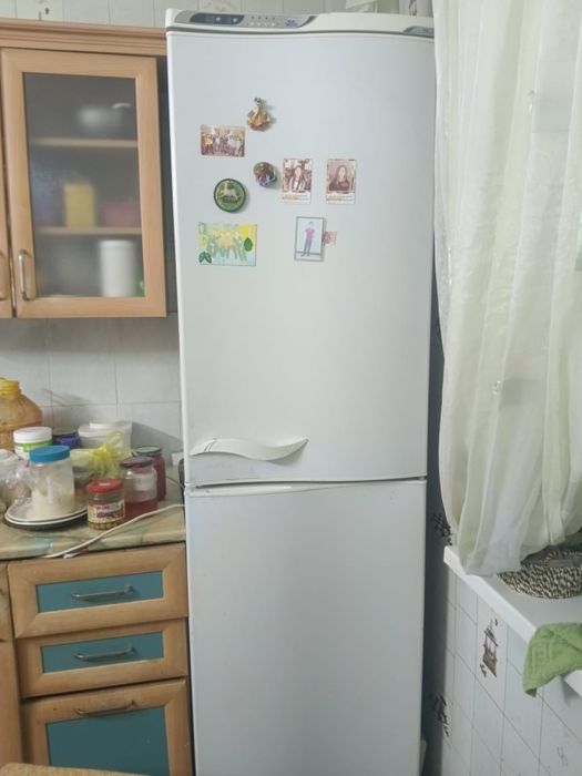 Продам холодильник
