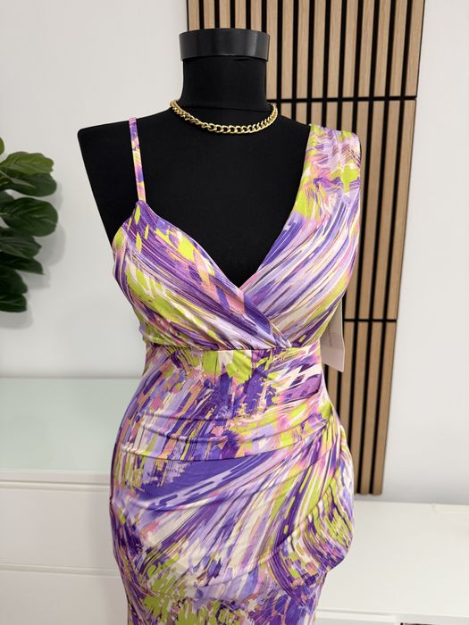 Rochie crapata pe picior cupe intarite marime XS-S