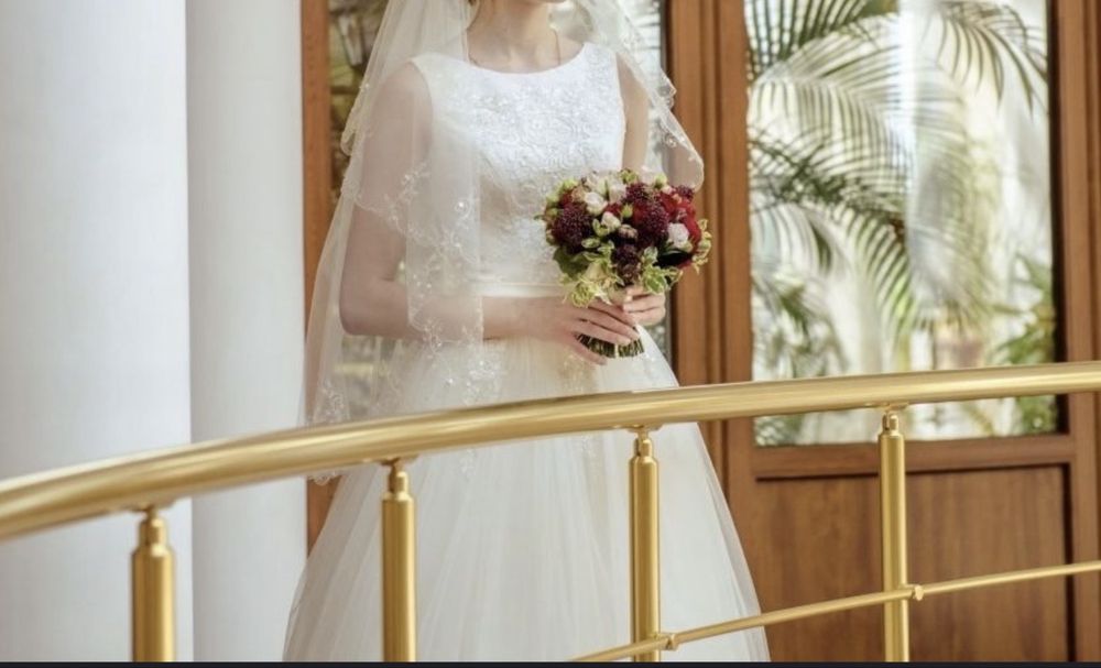 Свадебное платье