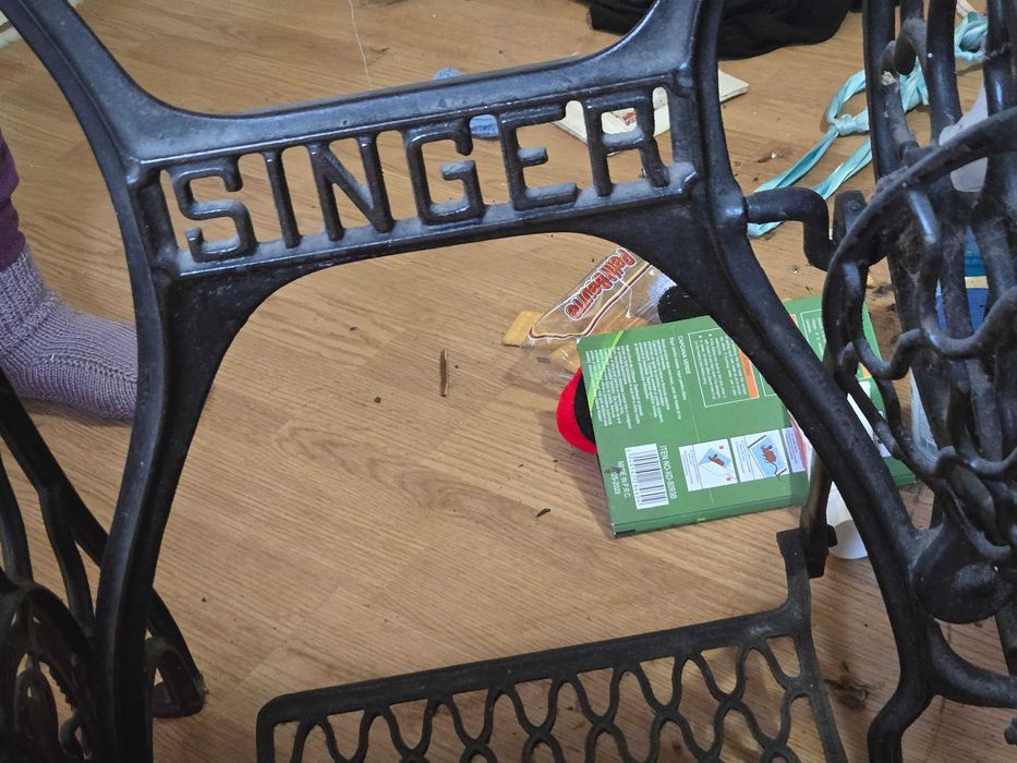 Masina de cusut SINGER