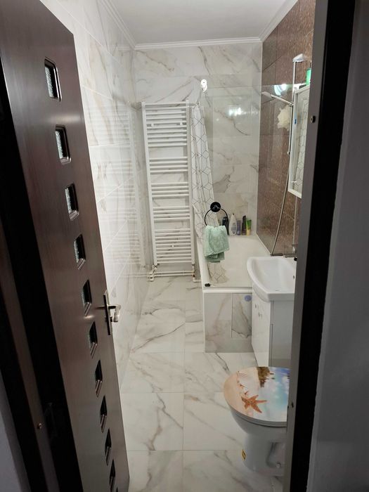 Apartament cu 2 camere de vanzare,renovat!