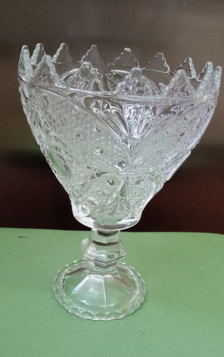 Посуда для сервировки