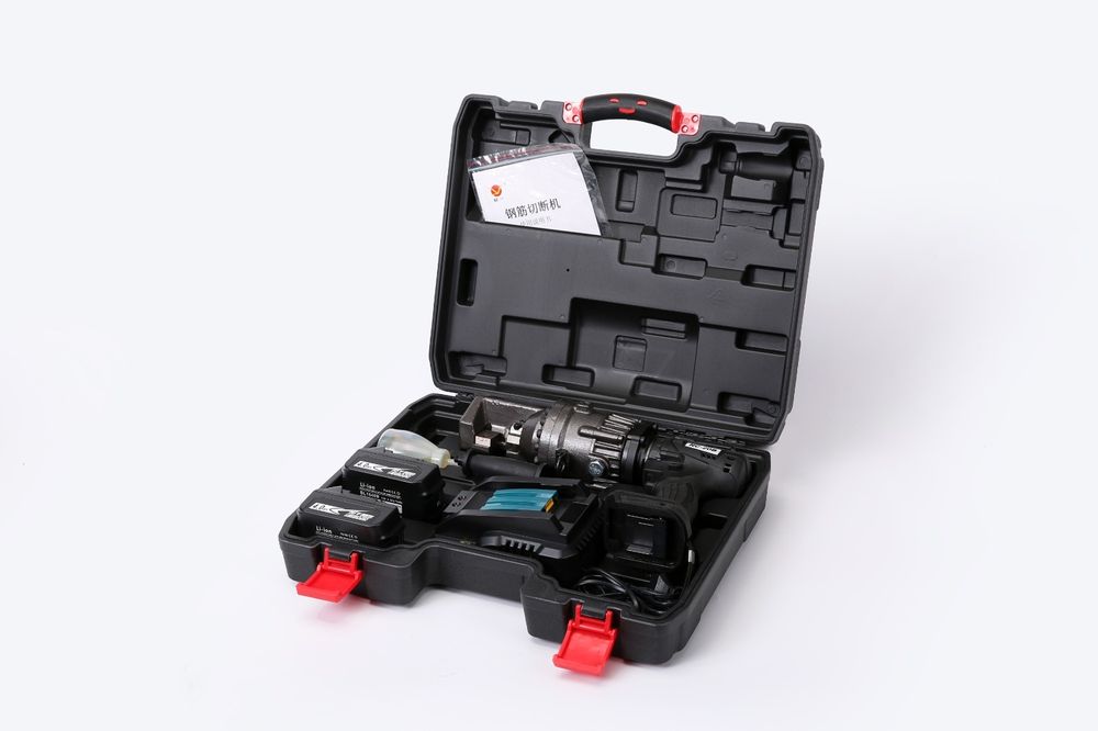 Masina de debitat fier beton, cu acumulator UDF 20B