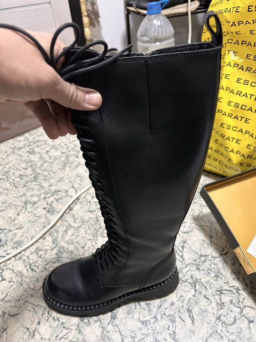 Продам сапоги,размер 38 басконни