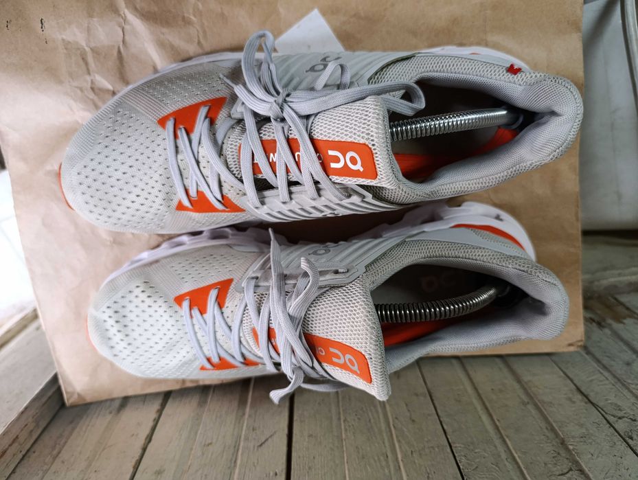 ''On Cloudswift''оригинални маратонки 47 номер