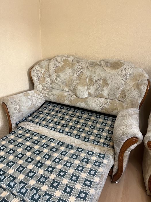 Диван-кровать б/у