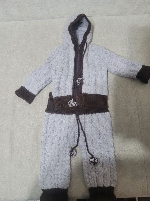Продам недорого детские вещи