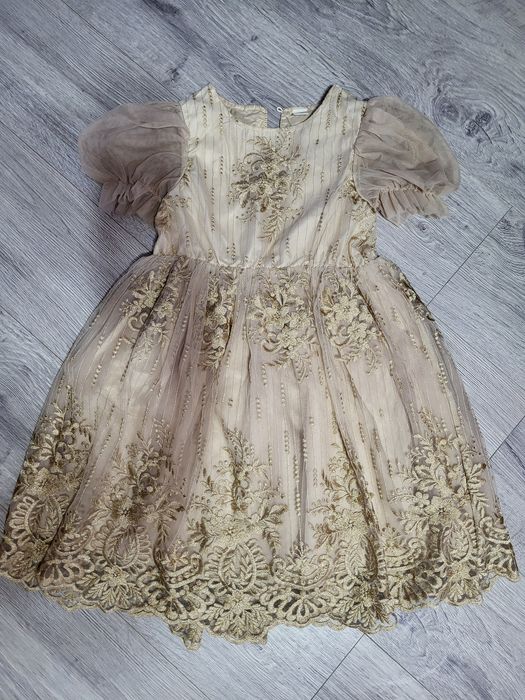 Rochite ocazie 7-8 ani