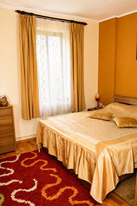 Casă/Vila Ultracentral Pașcani – Pe colț – Ideal Business sau Locuință -Mobilată/Utilată