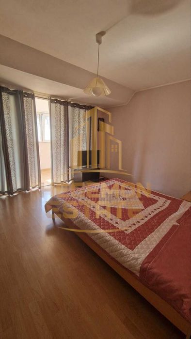 Продава се Тристаен апартамент в Варна, Лятно кино Тракия - 97 кв.м за 1939 €/кв.м - Снимка #2