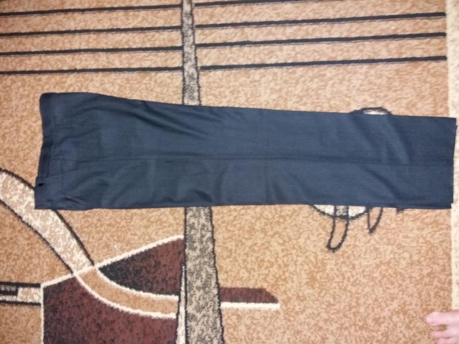 Костюмы новые 42ри44р