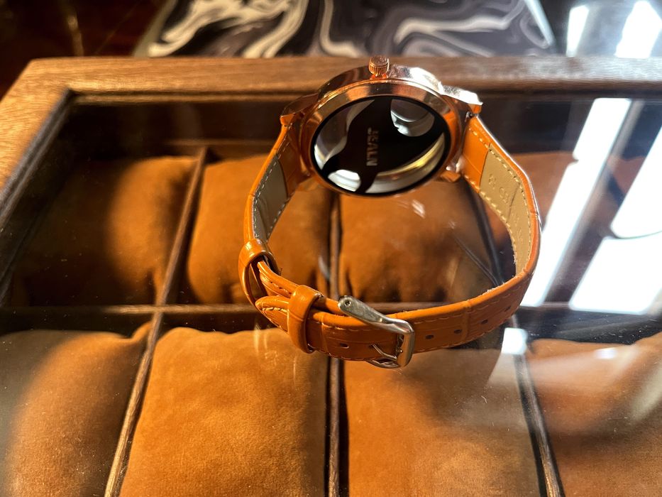 Красивые мужские спортивные часы