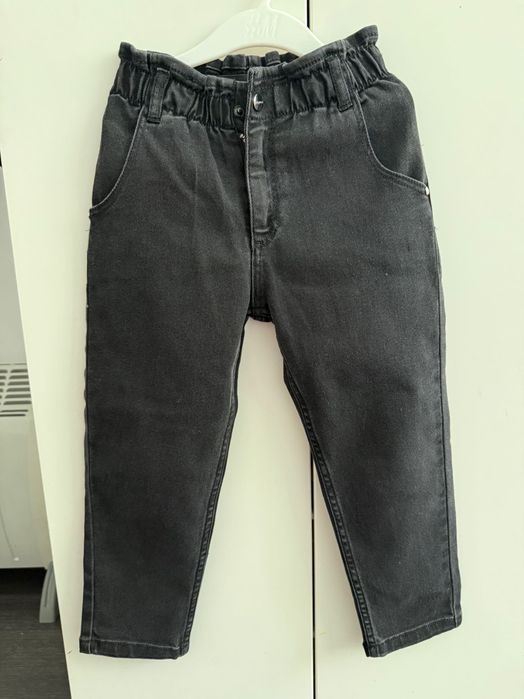 Дънки и панталони за 4/5 г момиченце