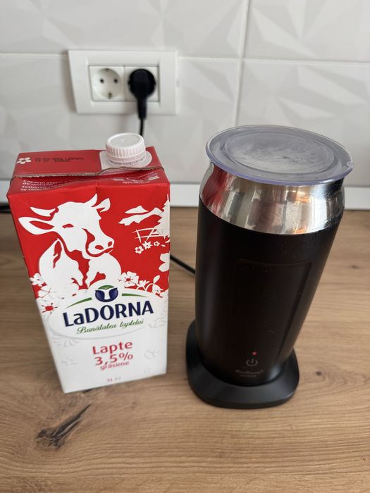 Aparat spuma de lapte EvoSmart