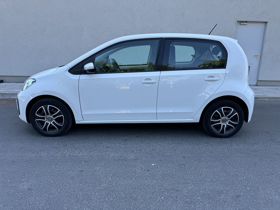 Volkswagen UP! Model Facelift An 2019/07 Motor 1.0 MPI 75 CP Euro 6 Unic Propietar , TVA deductibil !