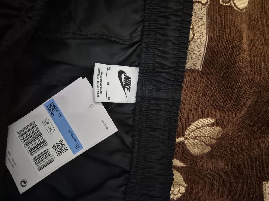 Продам шорты Nike