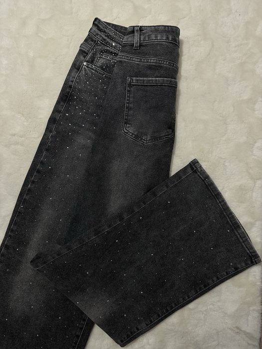 дънки с камъчета